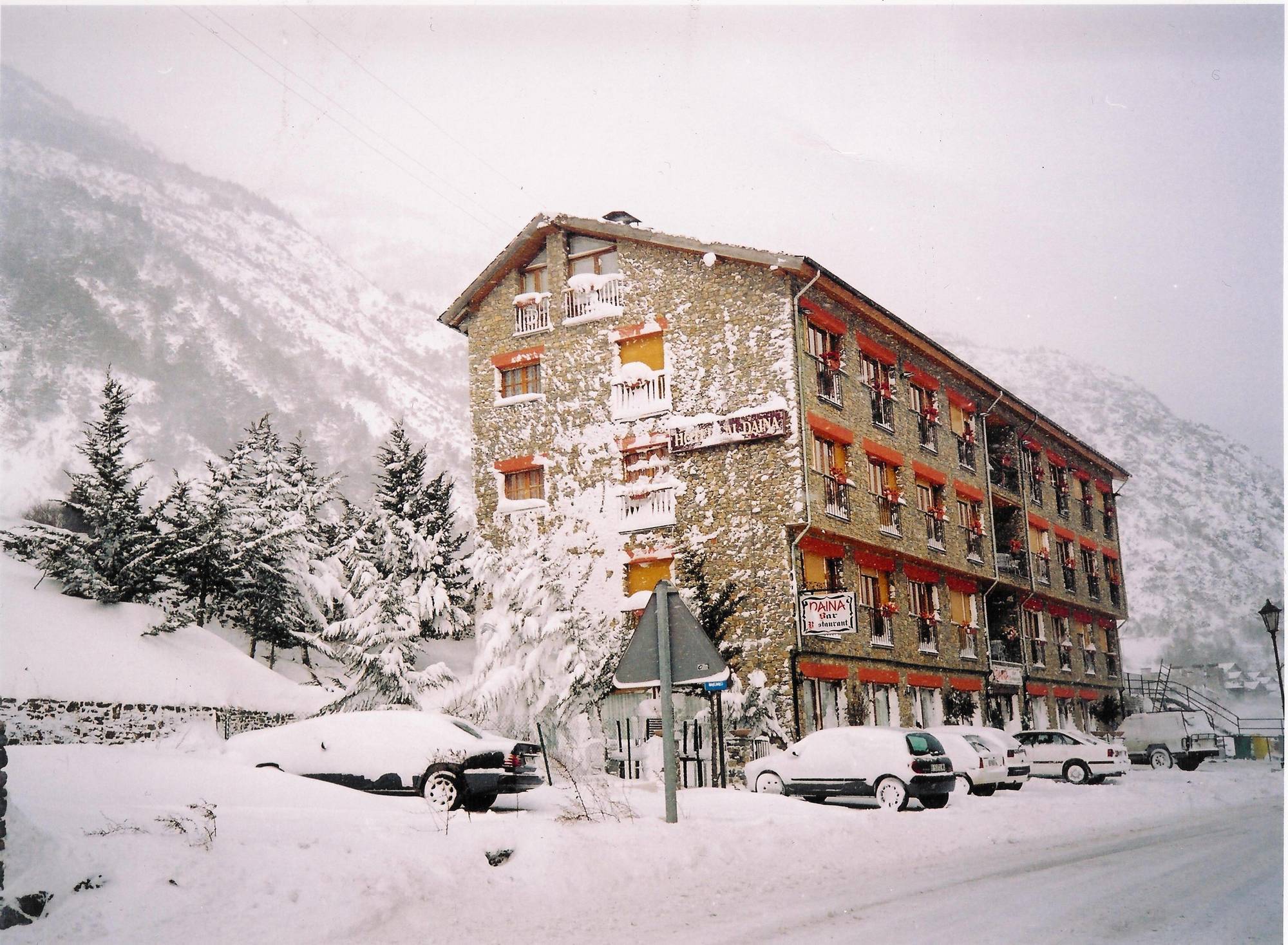 Hotel Antic La Cortinada Exterior photo