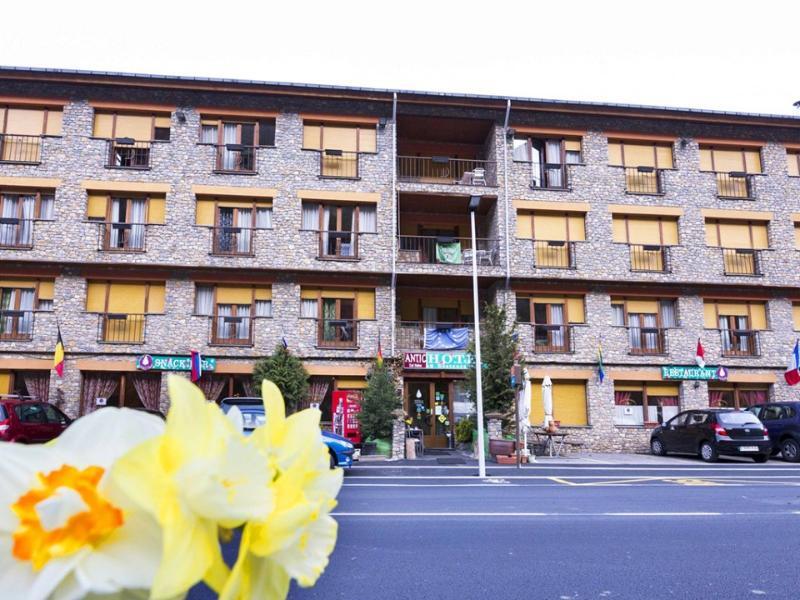 Hotel Antic La Cortinada Exterior photo